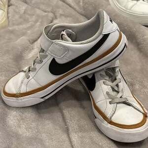 Nike Court Legacy Low Top Sneaker Kids